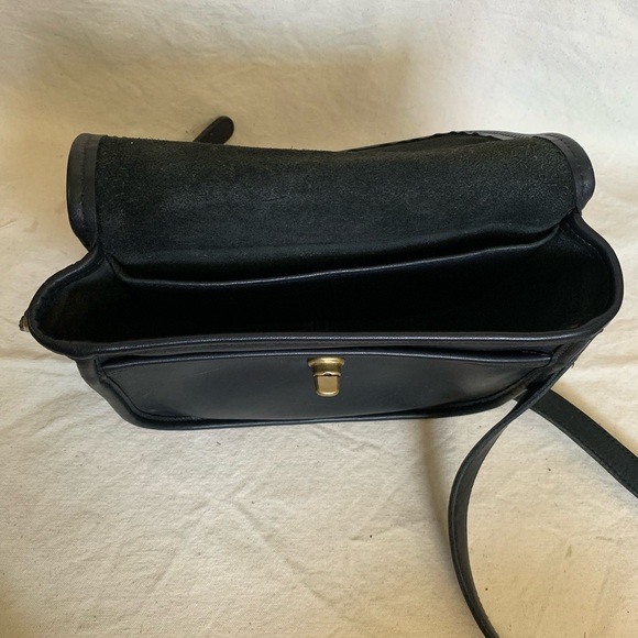Vintage Coach Watson style black leather crossbody bag - Picture 7 of 10